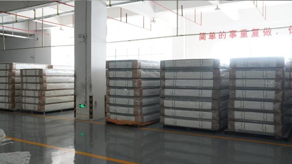 Breathable And Skin-Friendly High Rebound Mattress